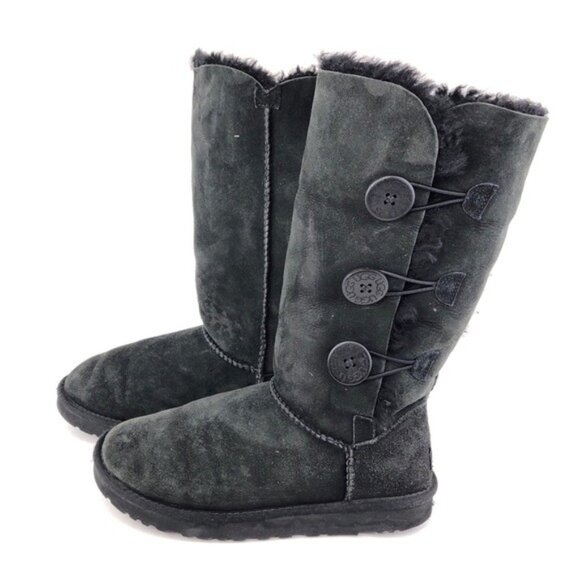 UGG Bailey Button Triplet Sheepskin Winter Boots 7 - Picture 2 of 12